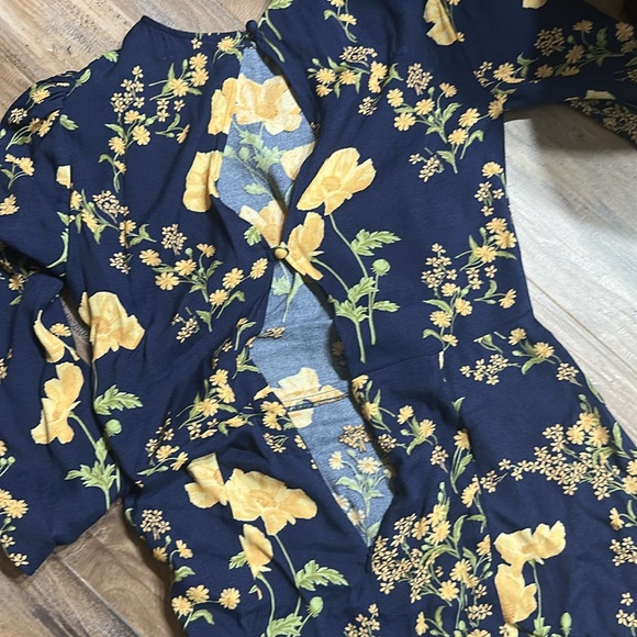 Reformation Stevi Midi Dress open back - Picture 12 of 13